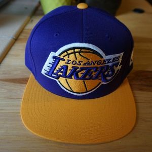 Los Angeles Lakers Snapback Hat